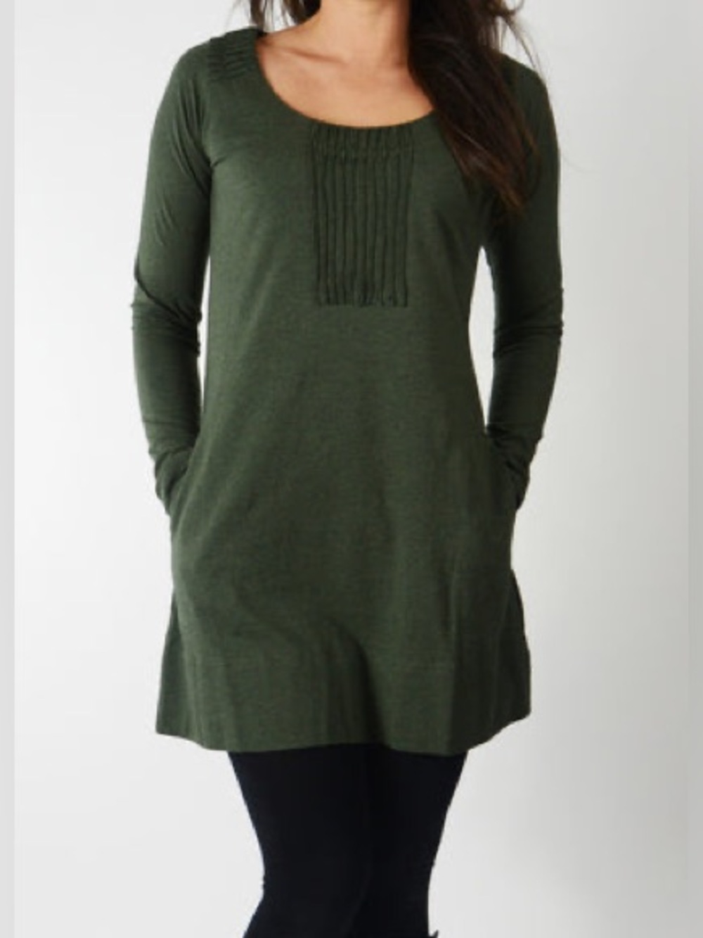 Ethos Organic Cotton Scoop Neck Long Sleeve Tunic in Olive